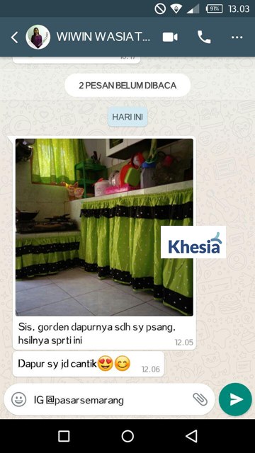 Tirai Penutup Meja Dapur