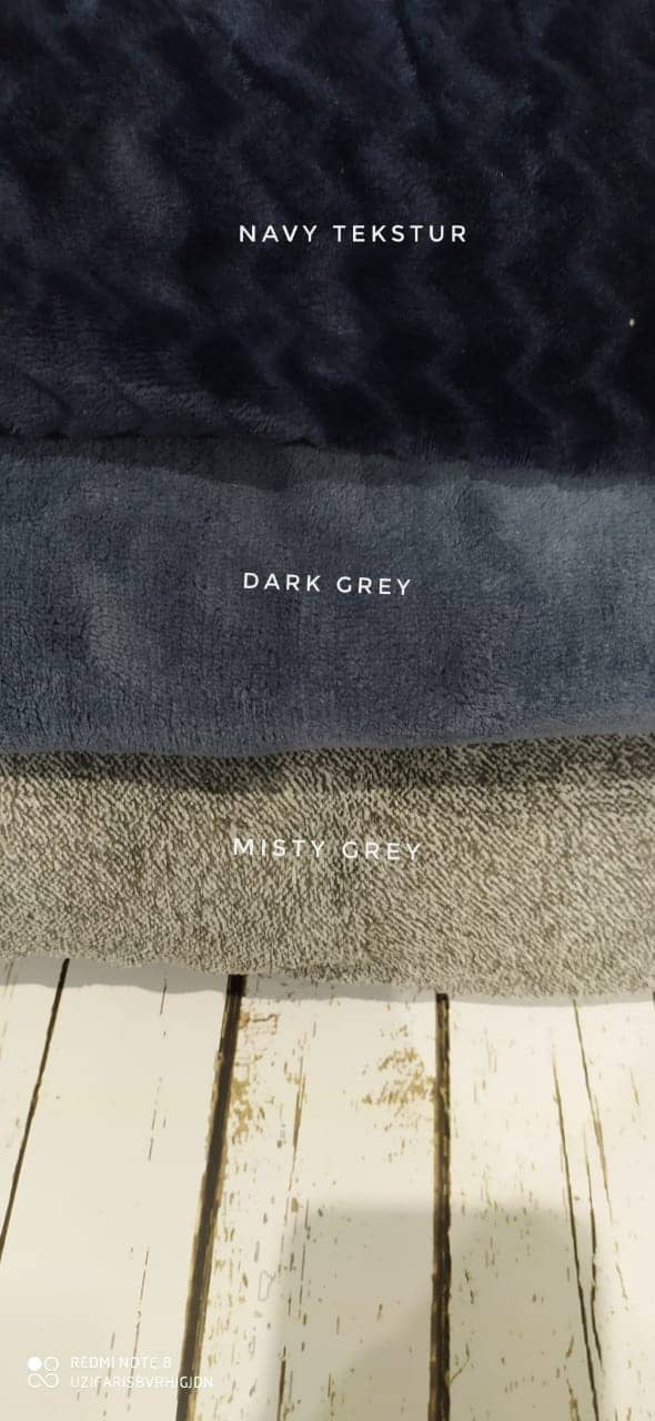 jual selimut warna gelap untuk cowok cewek